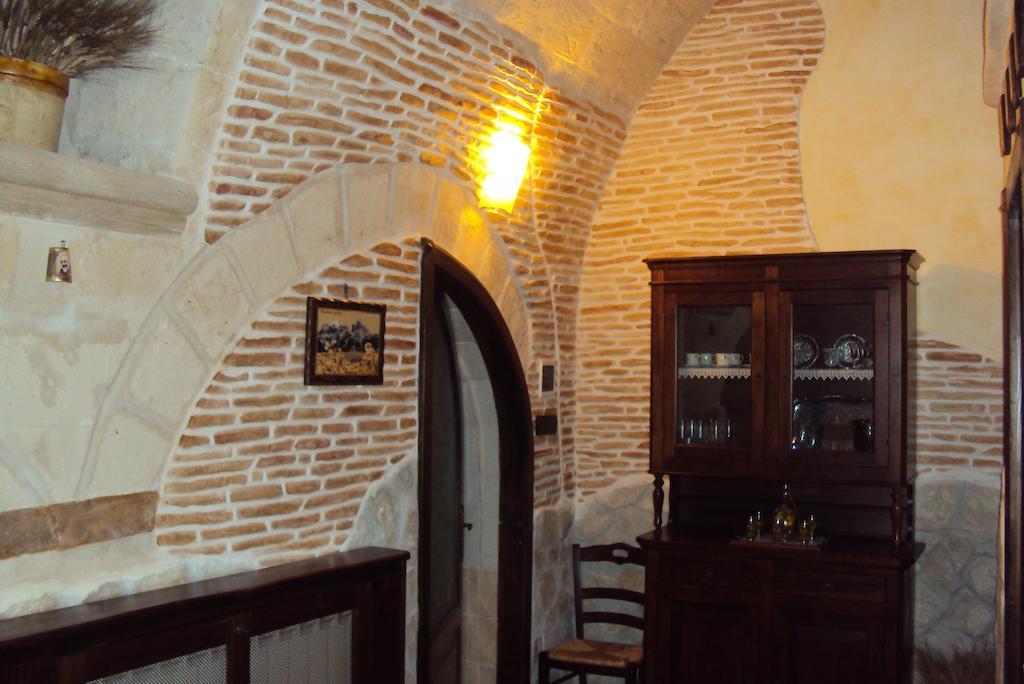 Domusfrumenti Oria  Oda fotoğraf